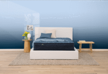 make a table comparing memory foam vs hybrid mattresses