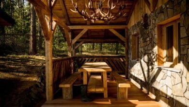 Reclaimed Wood Garden Dining Table Manufacturing